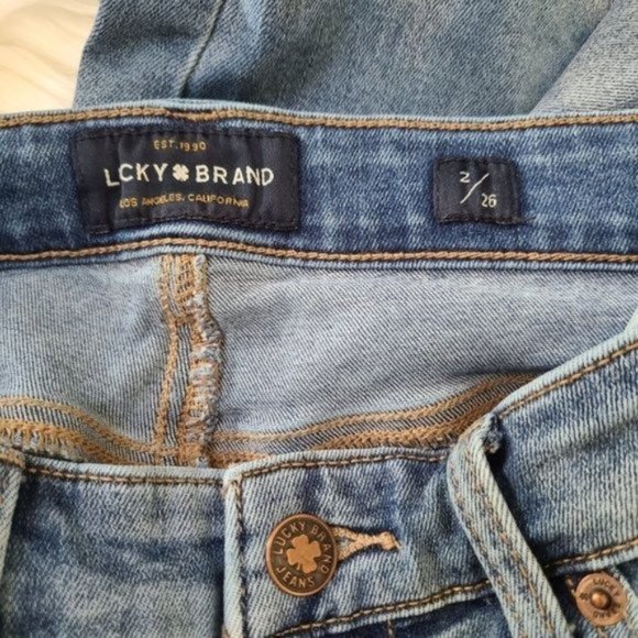 Lucky Brand Ava Distressed Chewed Hem Crop Skinny Jeans - Picture 3 of 16